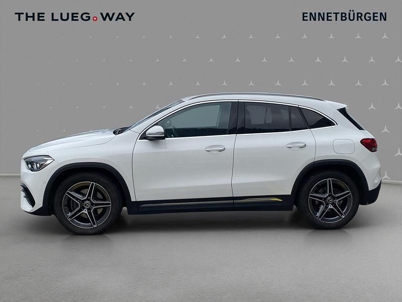 Gebraucht Mercedes GLA200 AMG line 150 PS (110 kW) 2021 Weiss SUV