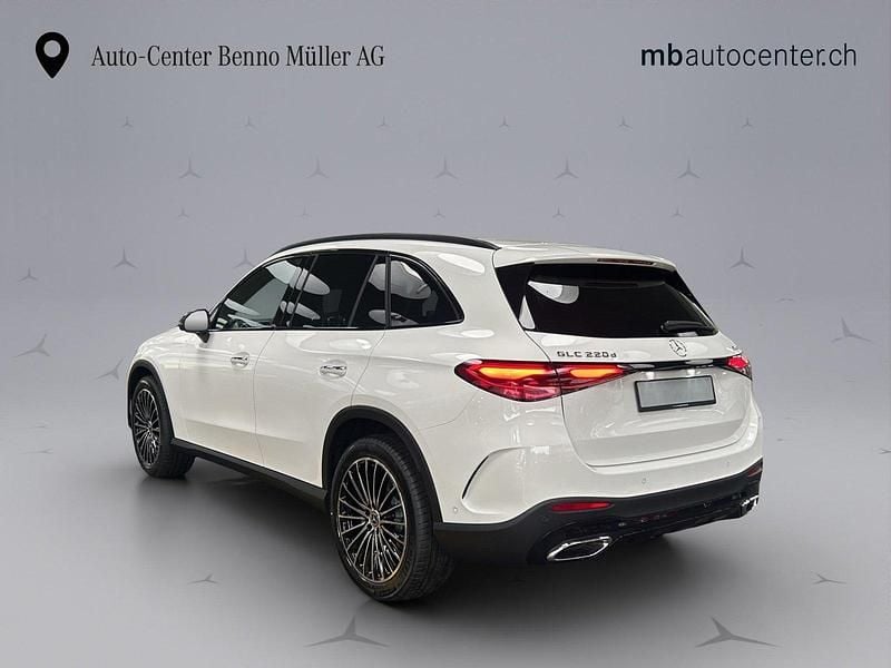 Neu Mercedes GLC220 AMG line 220 PS (161 kW) 2025 Weiss SUV