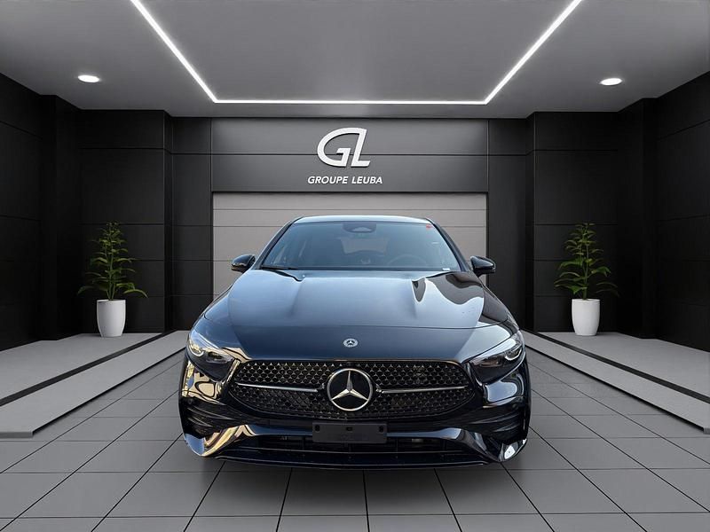 Neu Mercedes A250 224 PS (164 kW) 2025 Schwarz Limousine