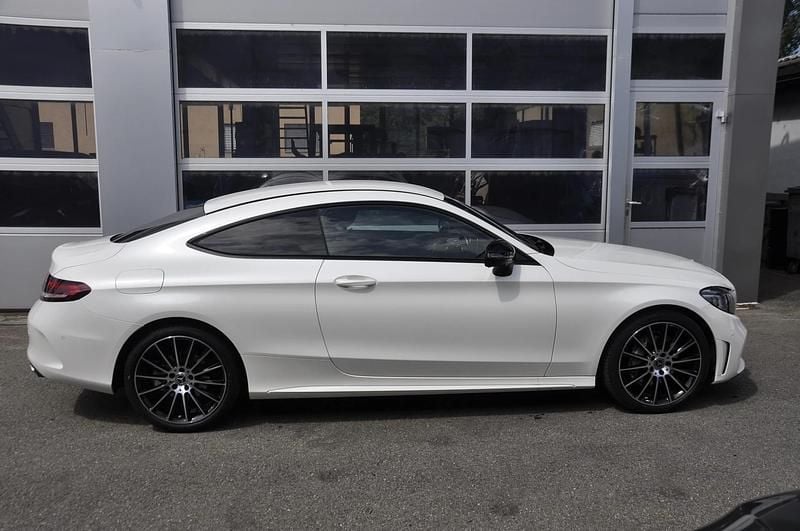 Gebraucht Mercedes C200 AMG line 184 PS (135 kW) 2020 Coupé