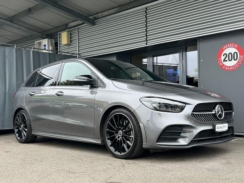 Gebraucht Mercedes B250 AMG line 224 PS (164 kW) 2019 Van / Kleinbus
