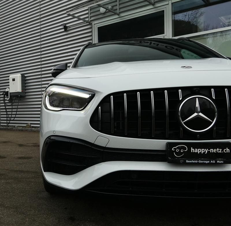 Gebraucht Mercedes GLA45 AMG AMG 421 PS (309 kW) 2021 SUV