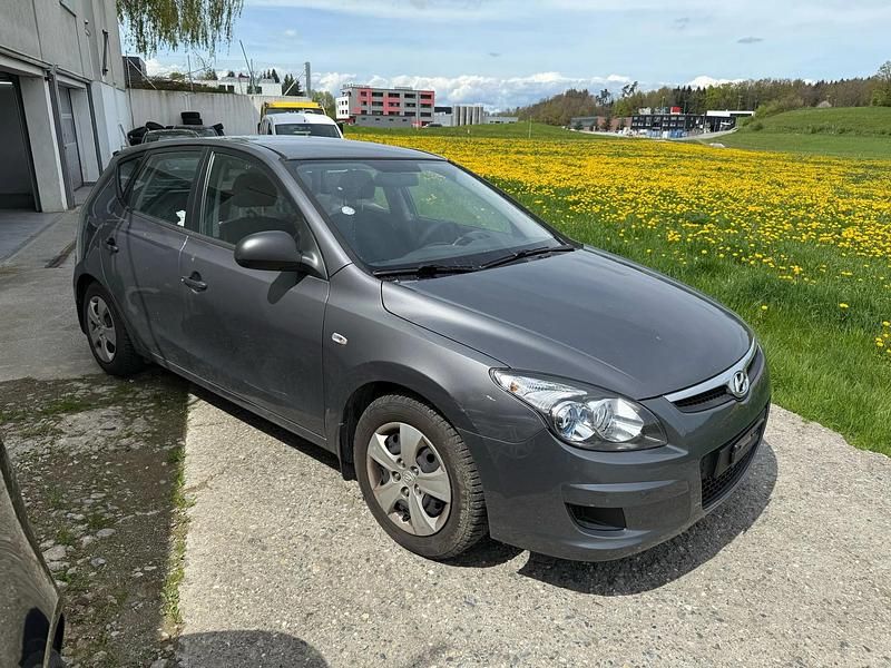 Gebraucht Hyundai i30 Comfort 110 PS (80 kW) 2010