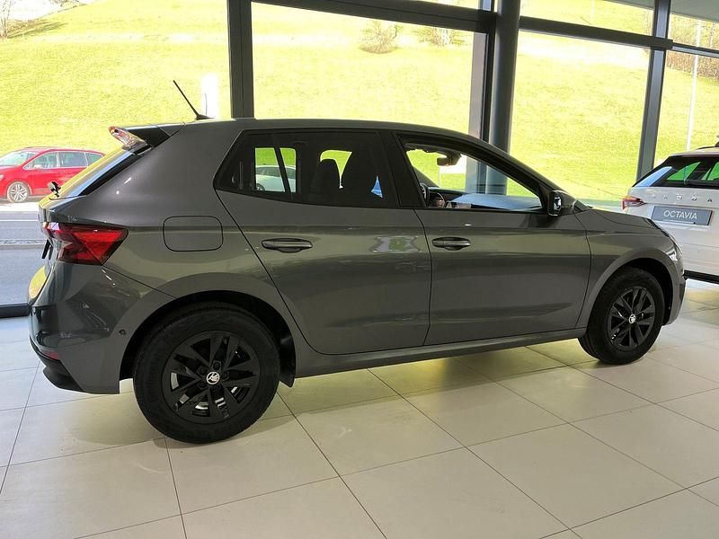 Gebraucht Skoda Fabia Selection 95 PS (69 kW) 2024 Grau Kleinwagen