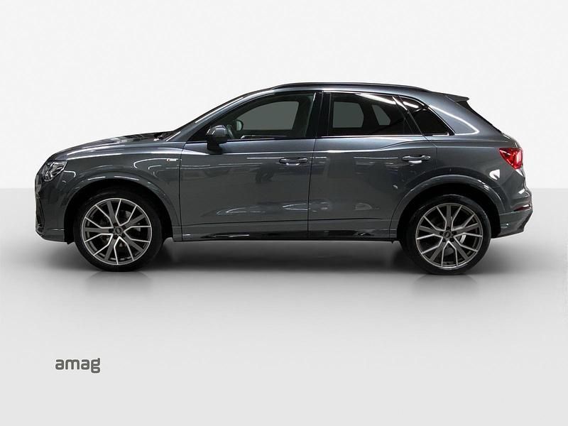 Gebraucht Audi Q3 Attraction 150 PS (110 kW) 2022 Daytonagrau perleffekt SUV