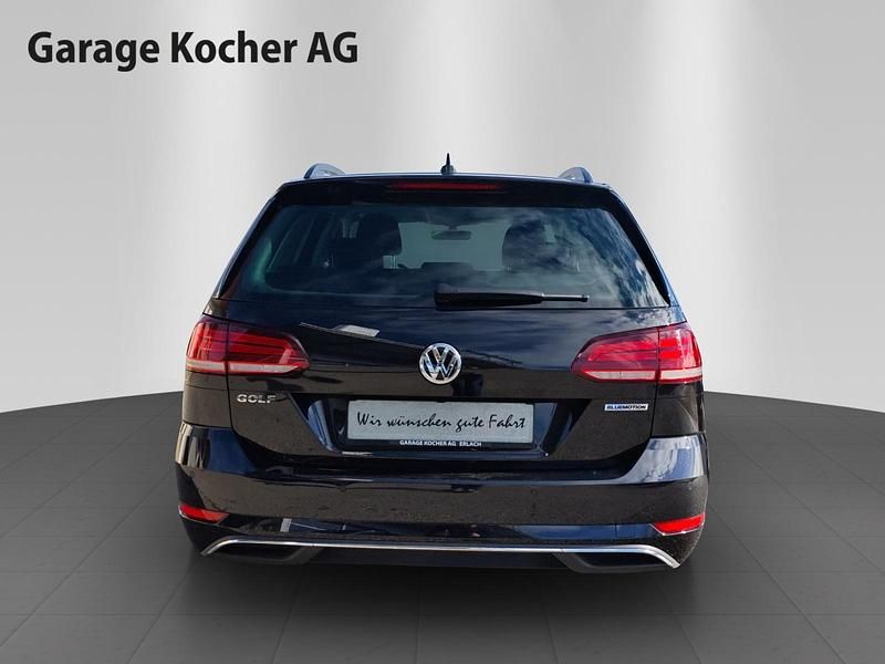 Gebraucht VW Golf VII Comfortline 130 PS (95 kW) 2018 Kombi