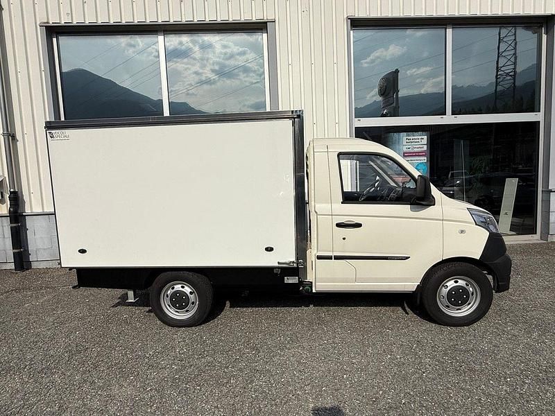 Gebraucht Piaggio Porter 106 PS (77 kW) 2024