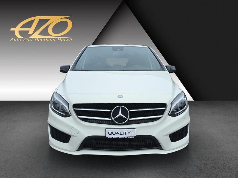 Gebraucht Mercedes B220 AMG line 177 PS (130 kW) 2017 Van / Kleinbus