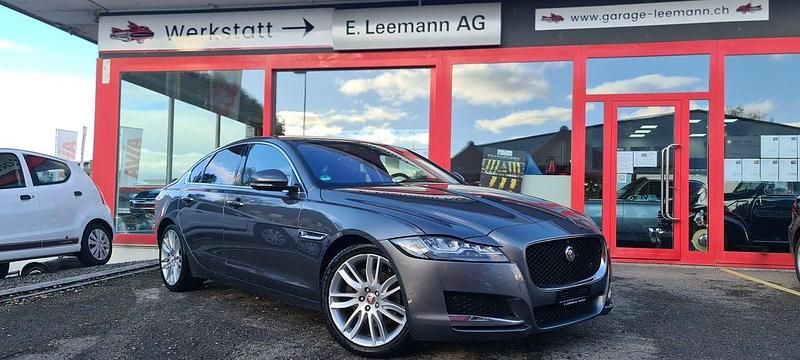Gebraucht 2015 Jaguar XF Portfolio Limousine | CHF 13’900 - Bild 1/4