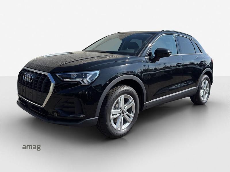 Mythosschwarz metallic Neu 2025 Audi Q3 Attraction SUV | CHF 37’900 - Bild 1/4