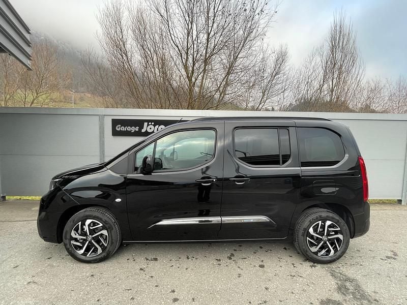 Neu Toyota Proace Verso City 130 PS (95 kW) 2025 Schwarz Kombi