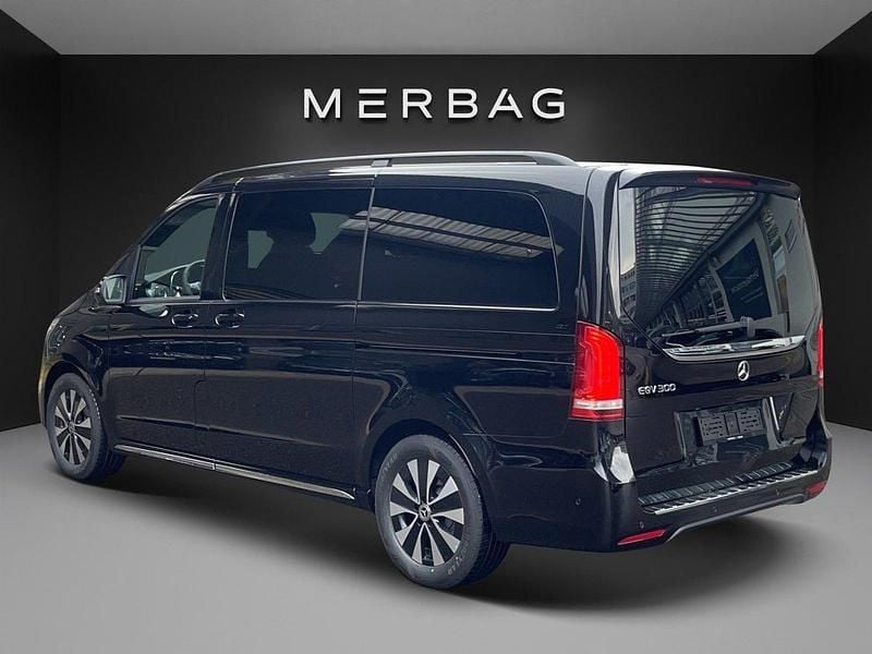 Gebraucht Mercedes EQV300 150 kW (204 PS) 2023 Schwarz Van / Kleinbus