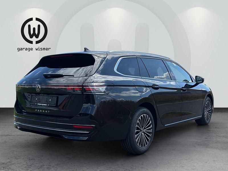 Neu VW Passat Elegance 150 PS (110 kW) 2025 Schwarz Kombi