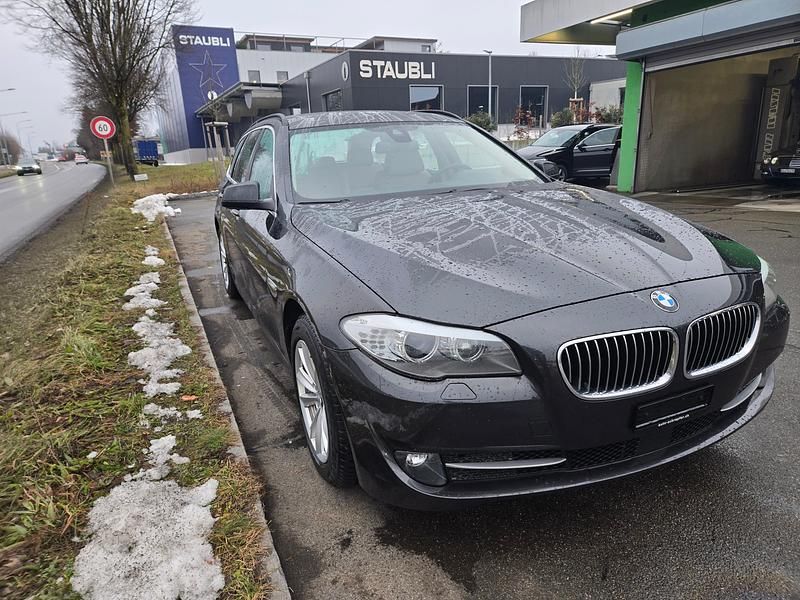 Gebraucht BMW 530 258 PS (189 kW) 2013 Kombi