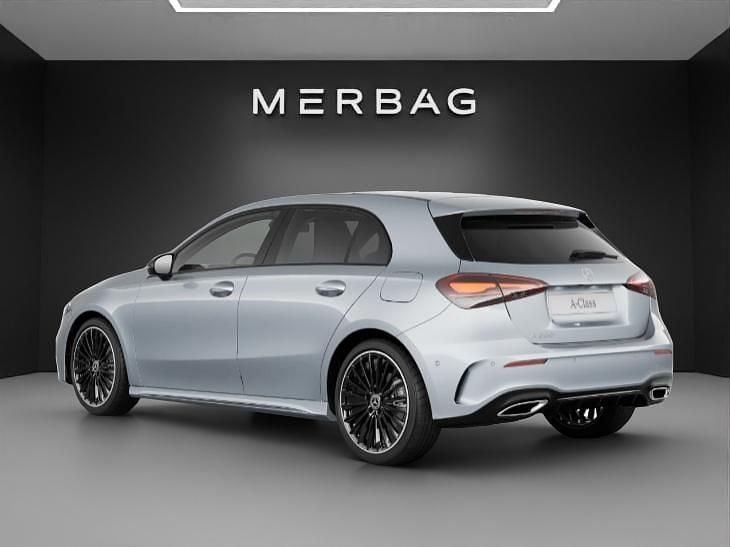 Gebraucht Mercedes A200 163 PS (119 kW) 2025 Limousine