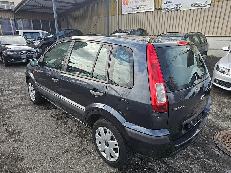 Gebraucht Ford Fusion Trend 101 PS (74 kW) 2008 Kleinwagen