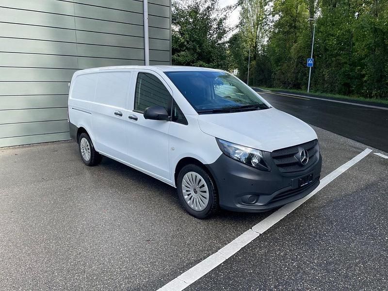 Gebraucht 2024 Mercedes Vito Van / Kleinbus | CHF 37’900 (Fairer Preis) - Bild 1/4