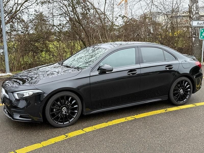 Gebraucht Mercedes A180 116 PS (85 kW) 2019