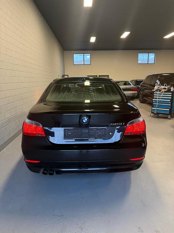 Gebraucht BMW 523 177 PS (130 kW) 2006