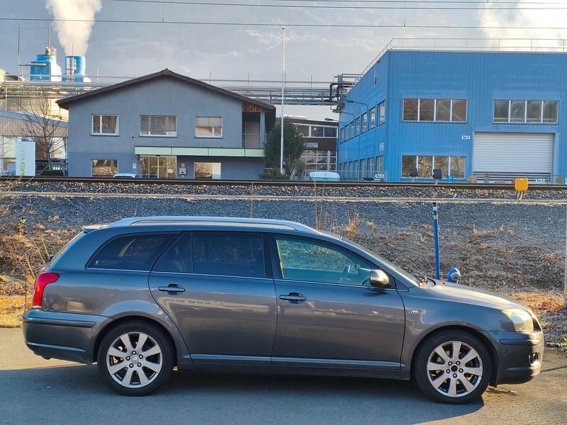 Gebraucht Toyota Avensis Sol 177 PS (130 kW) 2008