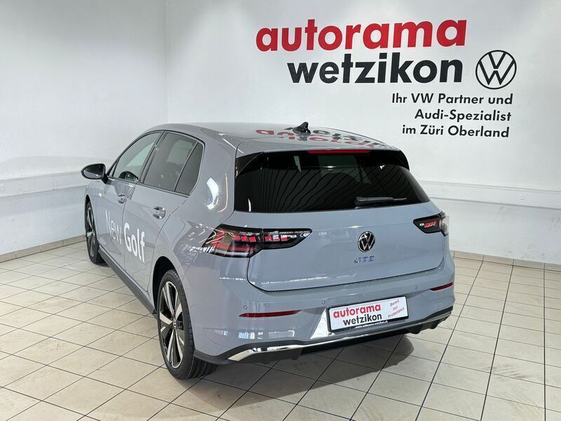 Gebraucht VW Golf VIII GTE 272 PS (200 kW) 2024 Grau Limousine