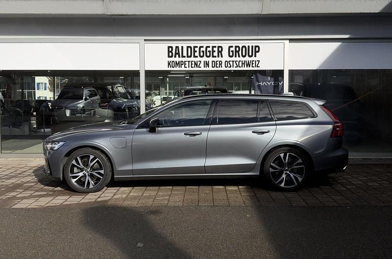 Gebraucht Volvo V60 R-Design 341 PS (250 kW) 2020 Kombi