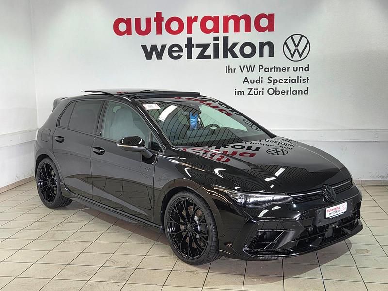 Schwarz Neu 2025 VW Golf VIII Black Edition Limousine | CHF 64’800 - Bild 1/4