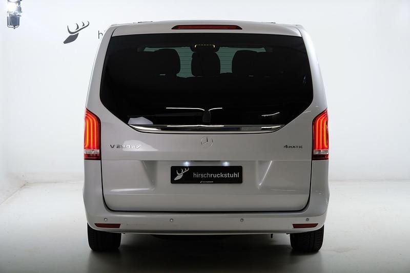 Gebraucht Mercedes V250 Avantgarde 190 PS (139 kW) 2021 Silber Van / Kleinbus