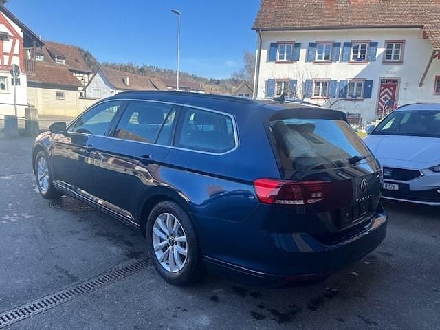 Gebraucht VW Passat Business 122 PS (89 kW) 2021 Kombi