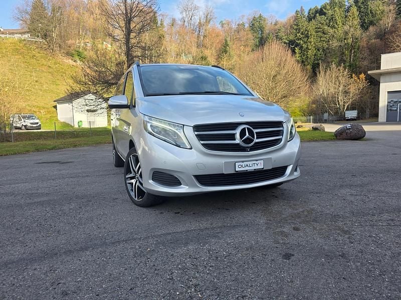Gebraucht 2015 Mercedes V250 Avantgarde Van / Kleinbus | CHF 29’900 (Guter Preis) - Bild 1/4