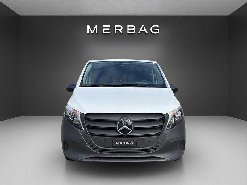 Neu Mercedes Vito 136 PS (100 kW) 2025 Van