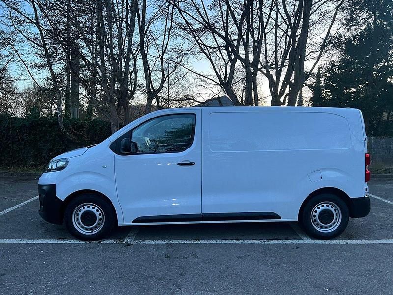 Gebraucht Opel Vivaro S 120 PS (88 kW) 2024 Van / Kleinbus