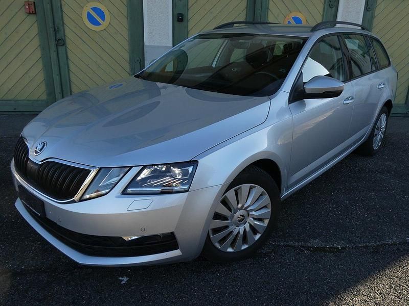 Gebraucht Skoda Octavia Ambition 184 PS (135 kW) 2018 Kombi