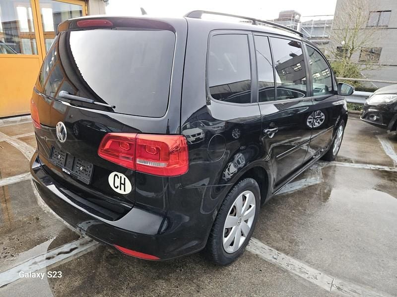 Gebraucht VW Touran Comfortline 140 PS (102 kW) 2010 Van / Kleinbus