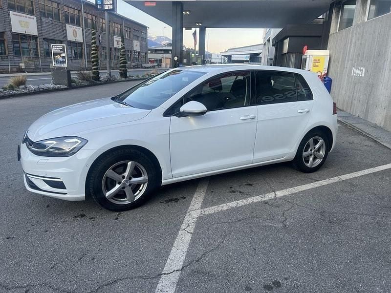 Gebraucht VW Golf VII Comfortline 150 PS (110 kW) 2018 Limousine