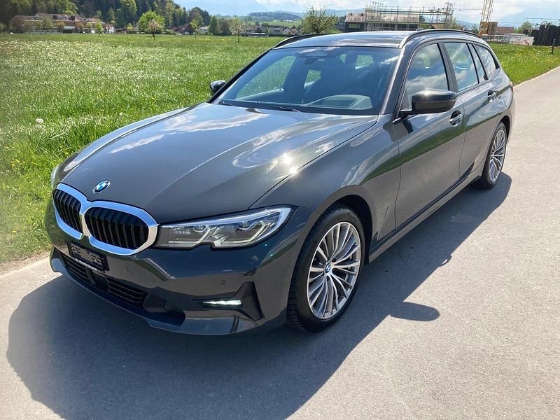 Gebraucht 2020 BMW 320 Luxury Line Kombi | CHF 21’980 (Fairer Preis) - Bild 1/4
