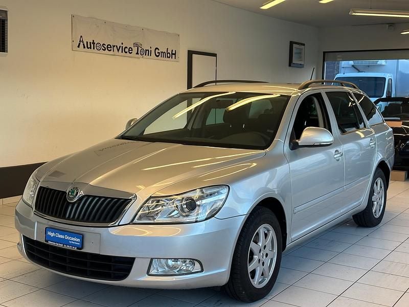 Gebraucht 2011 Skoda Octavia Elegance Kombi | CHF 8’490 (Teuer) - Bild 1/4