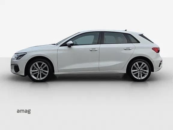 Gebraucht Audi A3 Attraction 150 PS (110 kW) 2021 Ibisweiss Limousine