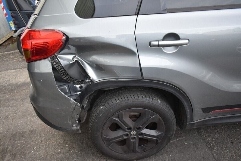 Gebraucht Suzuki Vitara 140 PS (102 kW) 2015 SUV