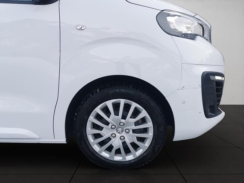 Gebraucht Peugeot Traveller Business-Line 180 PS (132 kW) 2024 Van / Kleinbus