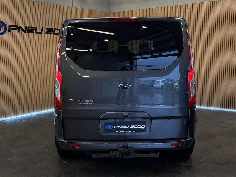Gebraucht Ford Tourneo Titanium 170 PS (125 kW) 2023 Van / Kleinbus