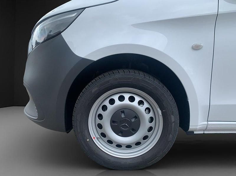 Gebraucht Mercedes Vito 102 PS (75 kW) 2024 Van