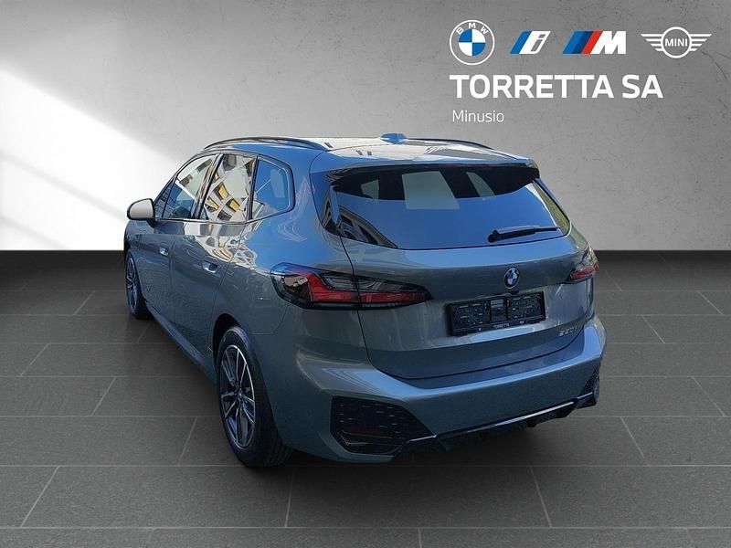 Gebraucht BMW 220 Active Tourer Comfort Edition 170 PS (125 kW) 2025 Grau Van / Kleinbus