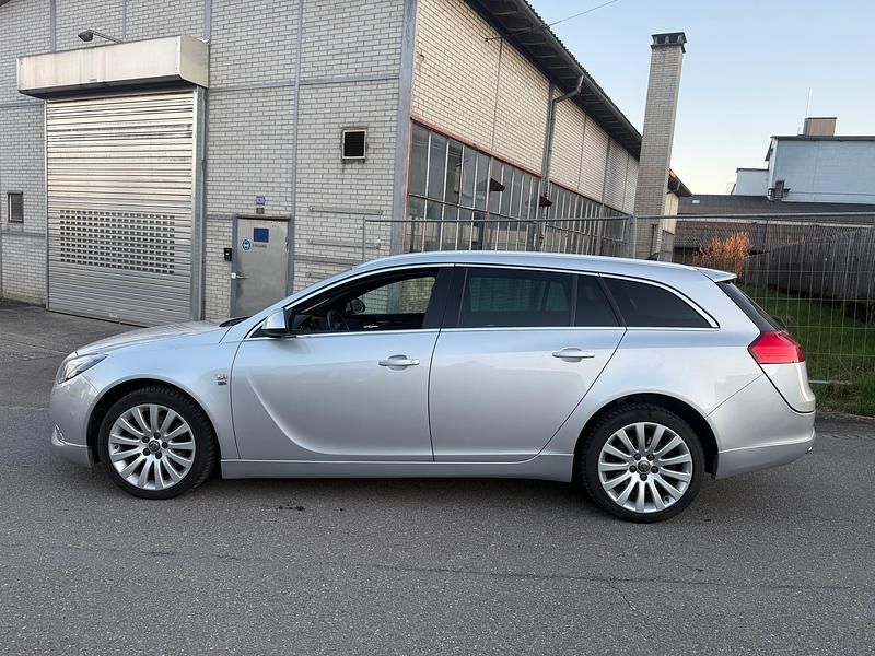 Gebraucht Opel Insignia Sport 160 PS (117 kW) 2012 Kombi