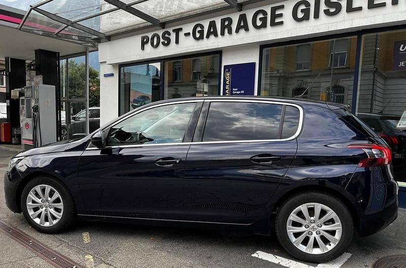 Gebraucht 2018 Peugeot 308 Allure Limousine | CHF 14’900 (Etwas zu teuer) - Bild 1/4