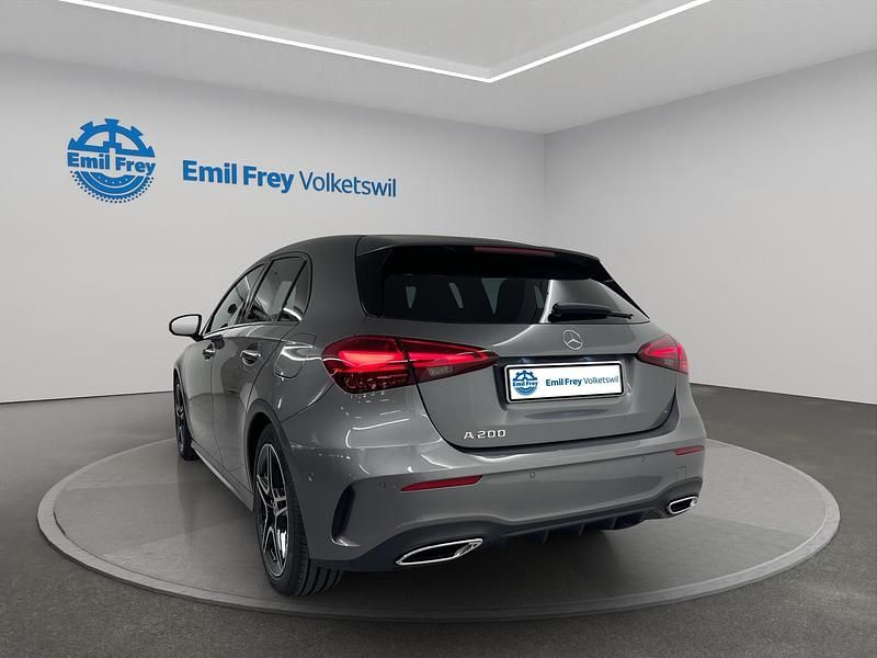 Neu Mercedes A200 AMG line 177 PS (130 kW) 2025 Grau Limousine