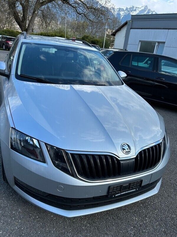Gebraucht Skoda Octavia Ambition 115 PS (84 kW) 2020 Kombi