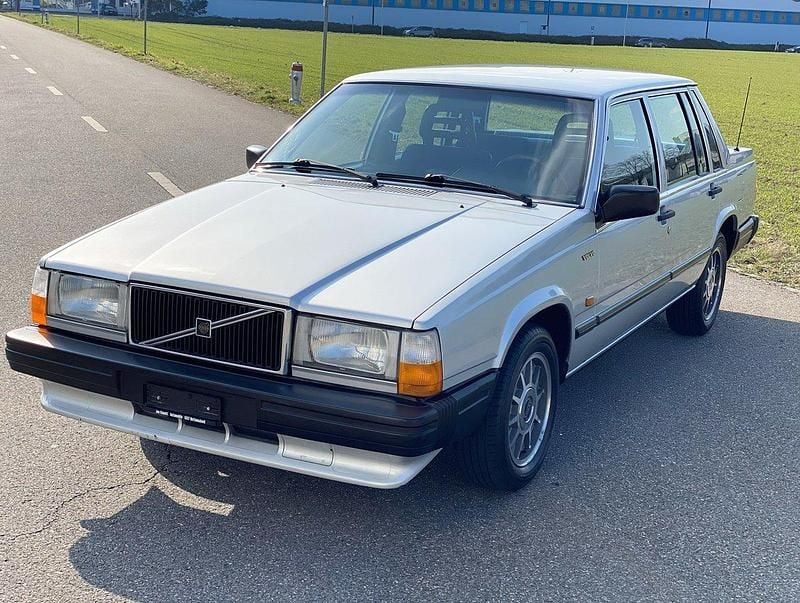 Gebraucht Volvo 740 131 PS (96 kW) 1984 Limousine