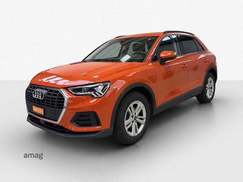 Gebraucht Audi Q3 Attraction 150 PS (110 kW) 2021 Pulsorange SUV