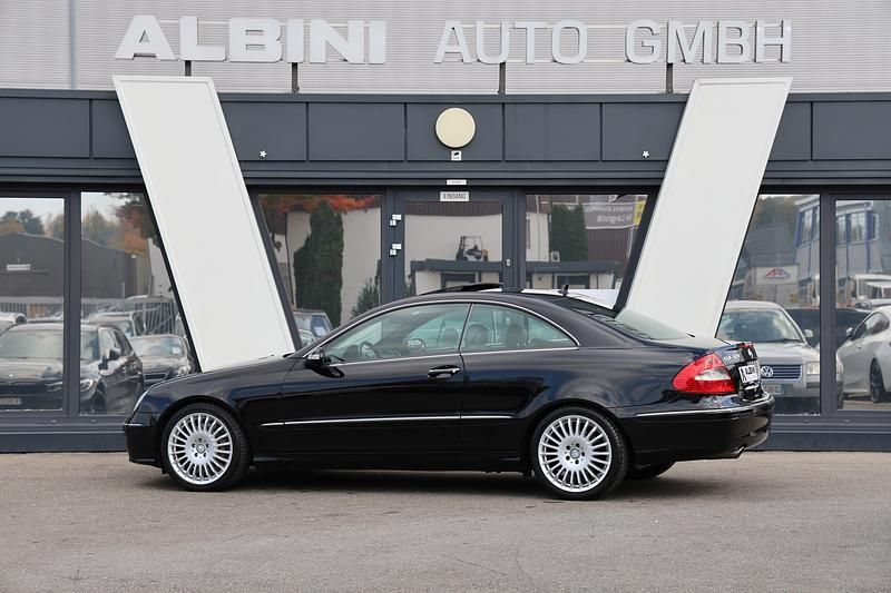 Gebraucht Mercedes CLK320 Avantgarde 224 PS (164 kW) 2009 Coupé